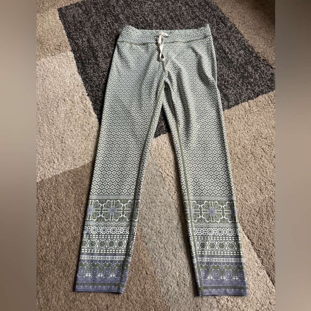 Sarah’s Day X White Fox Active Leggings Printed Green Drawstring Leggings- XL